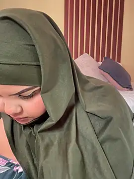 Snapshot of _Shara_Handal_ chatting on 01.08.25 Shara Handal online show from 01.08.25