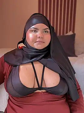 Snapshot of _Shara_Handal_ chatting on 02.13.25 Shara Handal online show from 02.13.25