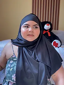 Snapshot of _Shara_Handal_ chatting on 02.14.25 Shara Handal online show from 02.14.25