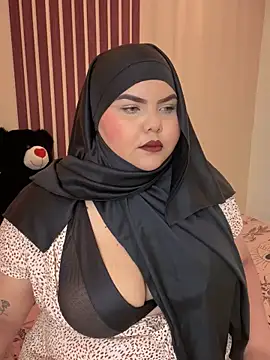 Snapshot of _Shara_Handal_ chatting on 09.10.25 Shara Handal online show from 09.10.25