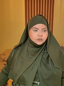 Snapshot of _Shara_Handal_ chatting on 10.10.25 Shara Handal online show from 10.10.25