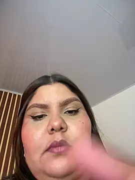  Shara Handal  online show from 04.15.26