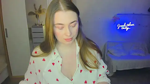 Demure Smile online show from 02.11.25