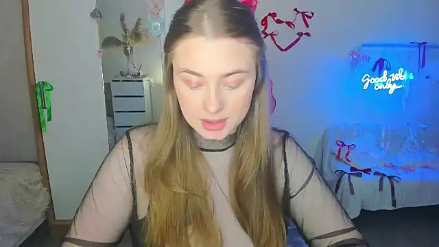 Demure Smile online show from 02.14.25