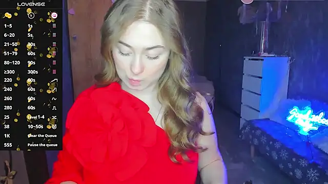 Demure Smile online show from 03.05.25