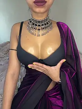 Snapshot of Hot-sexy222 chatting on 12.29.24 Hot-sexy222 online show from 12.29.24