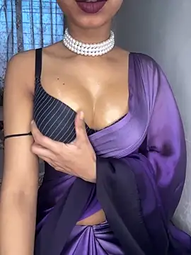 Snapshot of Hot-sexy222 chatting on 01.18.25 Hot-sexy222 online show from 01.18.25