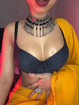 Snapshot of Hot-sexy222 chatting on 10.18.25 Hot-sexy222 online show from 10.18.25