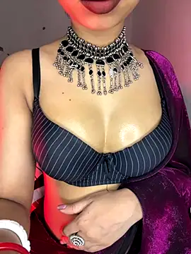 Snapshot of Hot-sexy222 chatting on 11.08.25 Hot-sexy222 online show from 11.08.25