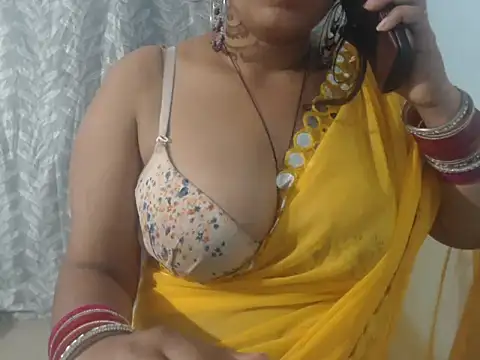 cute-priy online show from 02.06.25