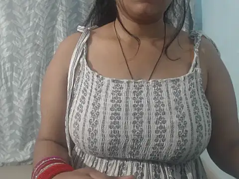 cute-priy online show from 02.08.25