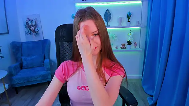 MileyWings online show from 09.14.25