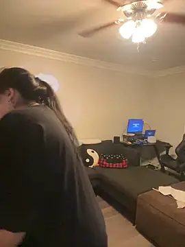 ThicBunz online show from 03.04.25