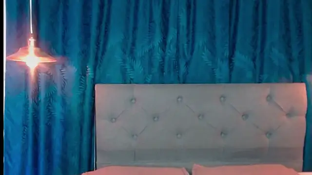 Snapshot of angelica_bouvier chatting on 11.18.25 angelica bouvier online show from 11.18.25