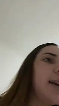 Julinha18 online show from 01.21.25