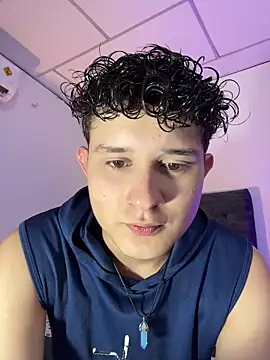 Snapshot of Nathan_Bluee chatting on 11.09.25 Nathan Bluee online show from 11.09.25