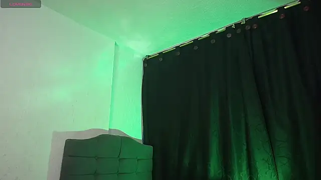 Snapshot of sexybat_twink chatting on 09.27.25 sexybat twink online show from 09.27.25