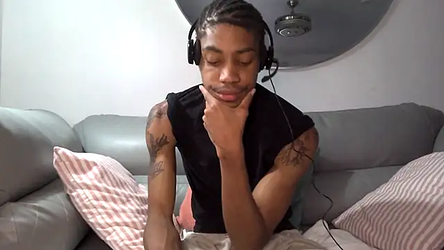 Skinnyblackman online show from 10.06.25