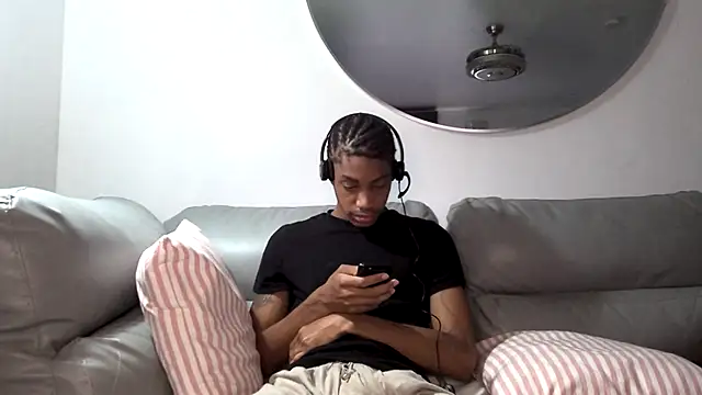 Skinnyblackman online show from 10.07.25