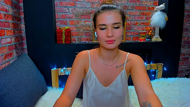 UrJoyy online show from 12.08.24