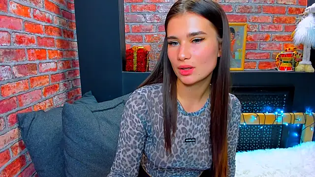 UrJoyy online show from 12.10.24