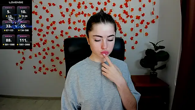 Luxuryalma online show from 02.06.26