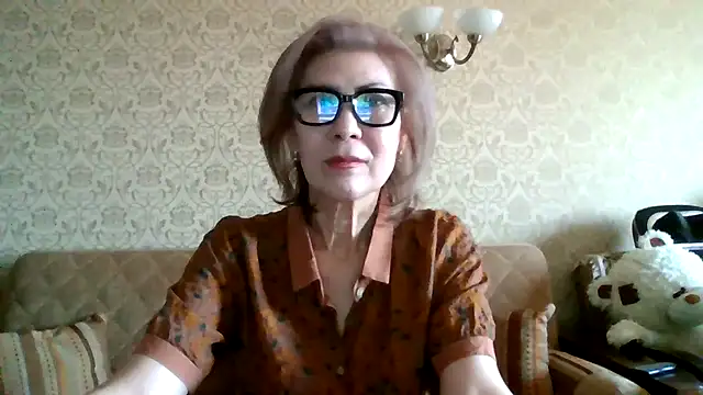 Elegant00Lady online show from 02.19.26