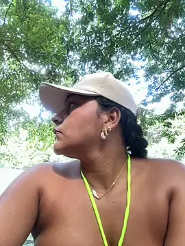 anaesca online show from 11.03.25