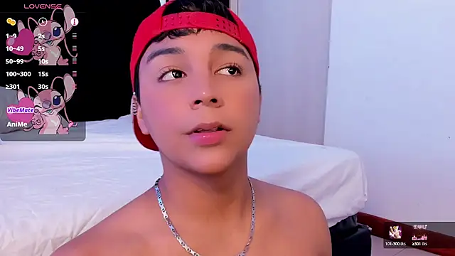 Snapshot of Seductivo_jr chatting on 02.18.25 Seductivo jr online show from 02.18.25