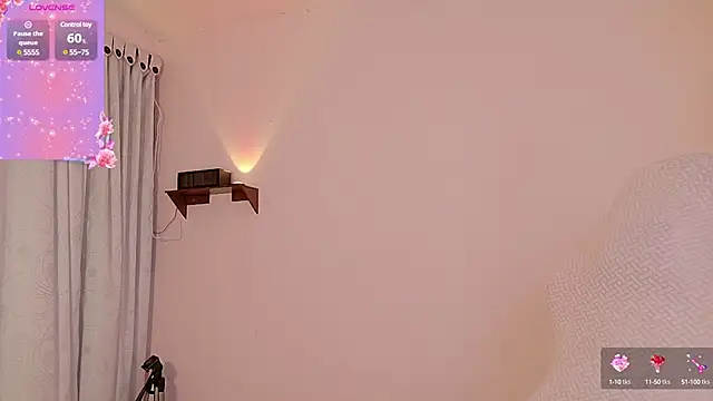 Snapshot of juli_juliana chatting on 01.31.25 juli juliana online show from 01.31.25