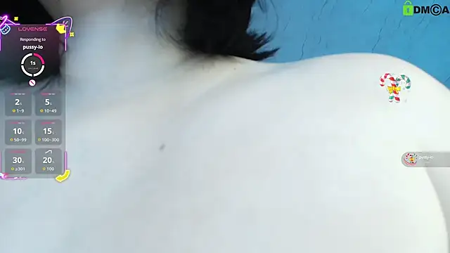 Snapshot of juli_juliana chatting on 10.07.25 juli juliana online show from 10.07.25