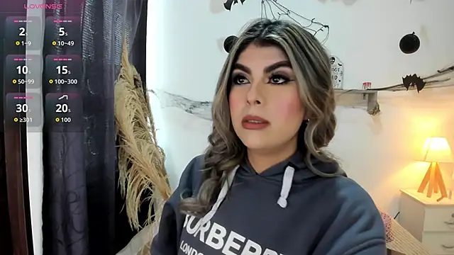 Abigail 29 online show from 10.30.25