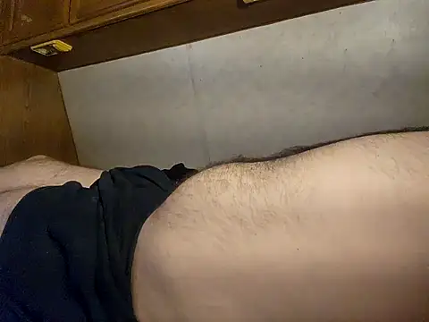 Snapshot of ShyButBrickedUp chatting on 12.04.25 ShyButBrickedUp online show from 12.04.25