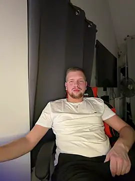 frenchfeetmen  online show from 06.05.26