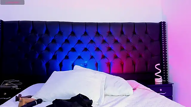 Snapshot of Melany_Luv chatting on 01.10.26 Melany Luv online show from 01.10.26