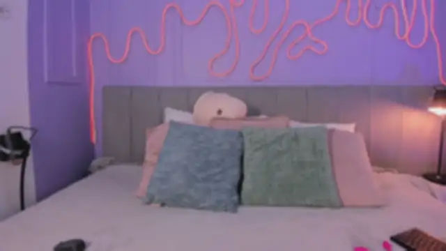 Snapshot of Mai_higurashi chatting on 09.30.25 Mai higurashi online show from 09.30.25