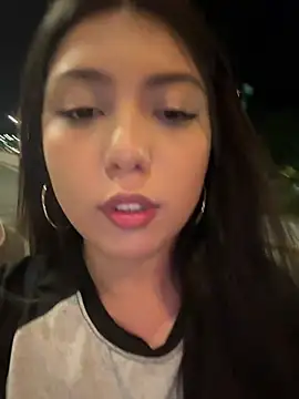 Snapshot of Maii_chan chatting on 01.09.25 Maii chan online show from 01.09.25