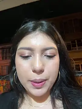 Snapshot of Maii_chan chatting on 01.12.25 Maii chan online show from 01.12.25