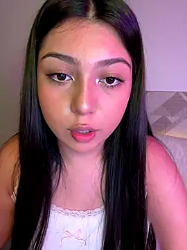 Snapshot of Maii_chan chatting on 11.14.25 Maii chan online show from 11.14.25