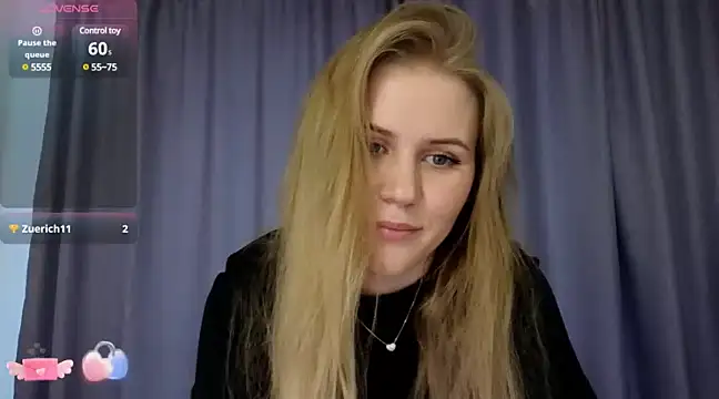 Snapshot of IsabelAllen chatting on 12.14.24 IsabelAllen online show from 12.14.24