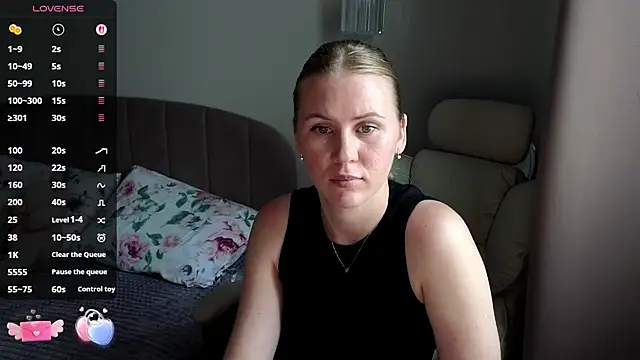 Snapshot of IsabelAllen chatting on 07.13.26 IsabelAllen online show from 07.13.26
