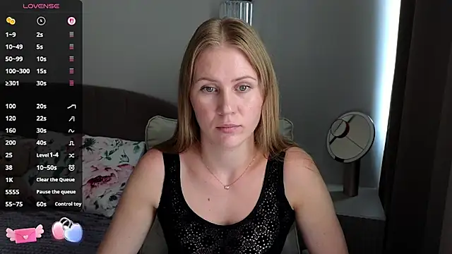 Snapshot of IsabelAllen chatting on 07.19.26 IsabelAllen online show from 07.19.26