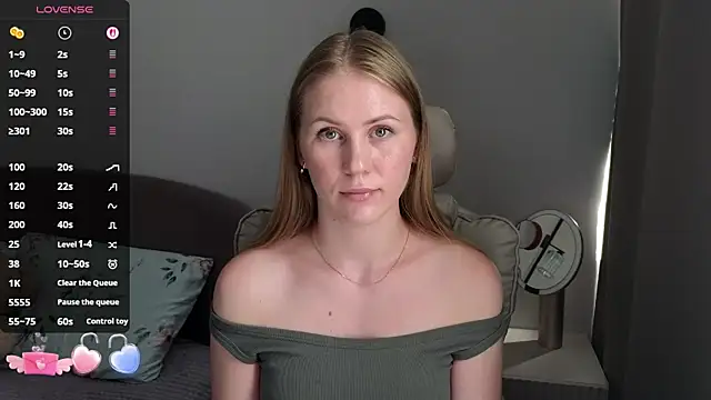Snapshot of IsabelAllen chatting on 07.27.26 IsabelAllen online show from 07.27.26
