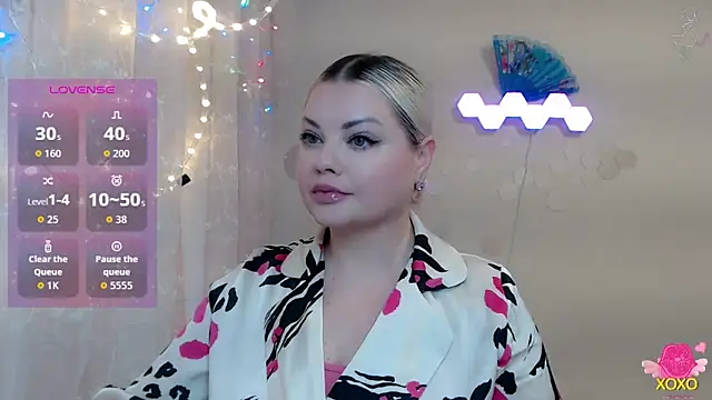 JewellKiss7 online show from 02.13.26