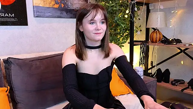 CiriRianonn online show from 03.18.25