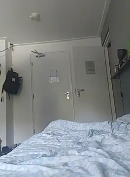 Linda 999 online show from 09.20.25