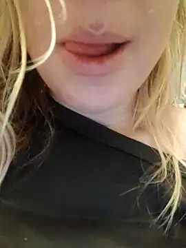 Linda 999 online show from 10.21.25