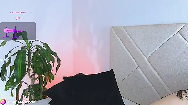 Mariafer05 online show from 01.06.25