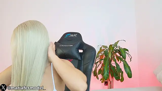 Snapshot of Mariafer05 chatting on 02.16.26 Mariafer05 online show from 02.16.26