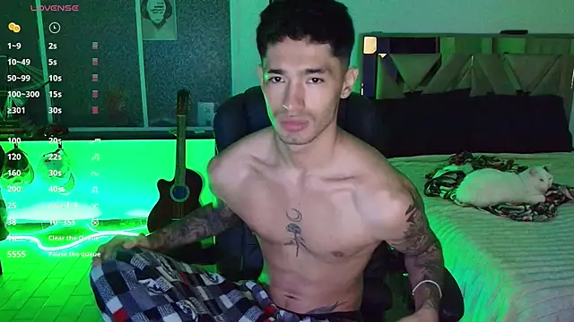 Damon  333 online show from 11.08.25